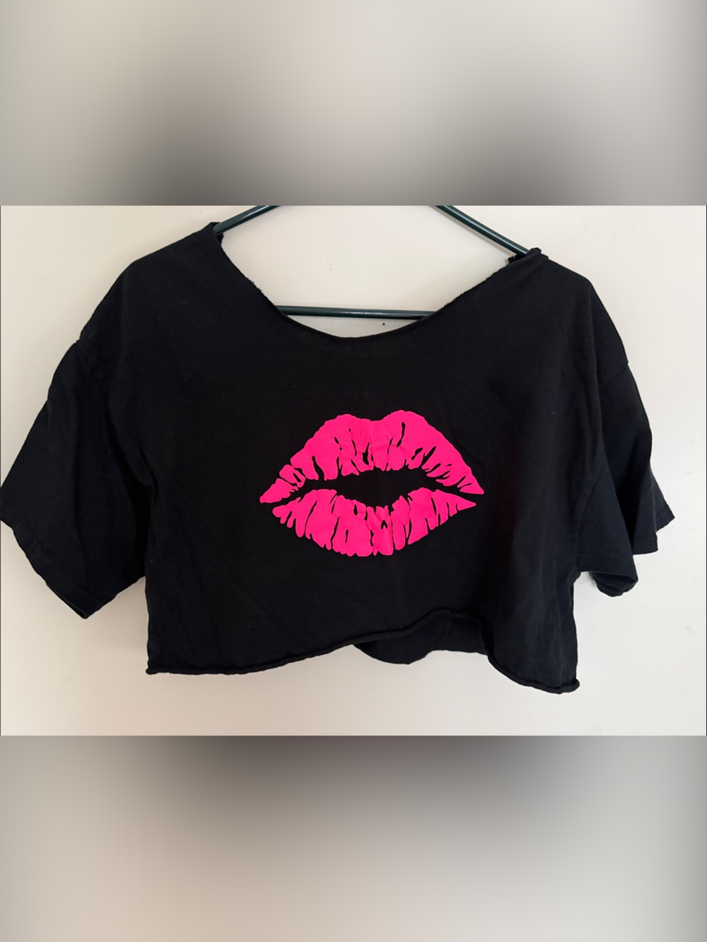 Off shoulder Black Crop Top with Hot Pink Lip Graphic